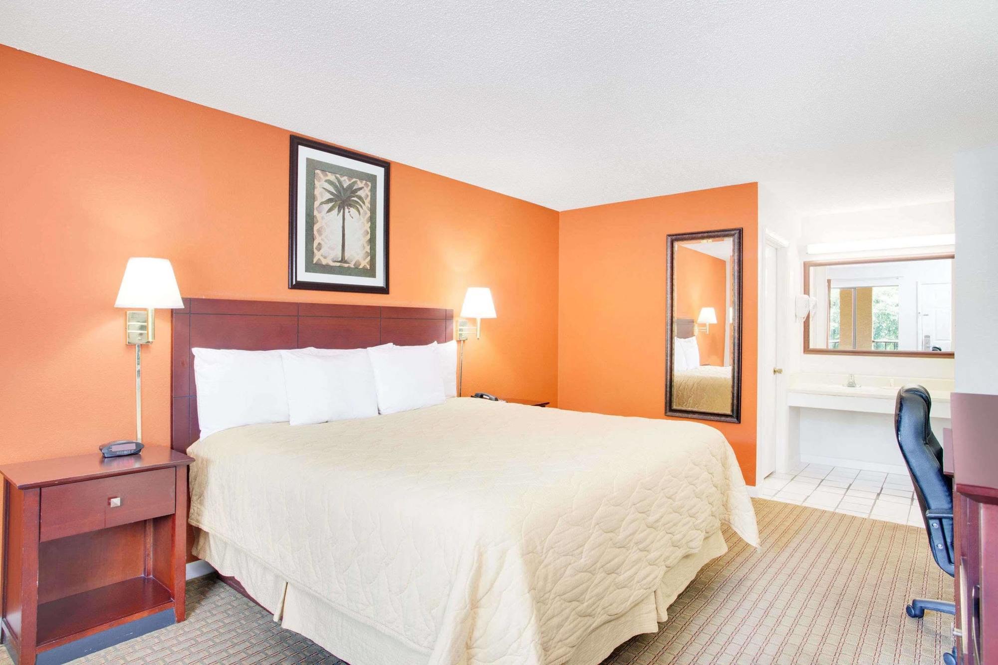 Super 8 Defuniak Springs Motel Eksteriør billede